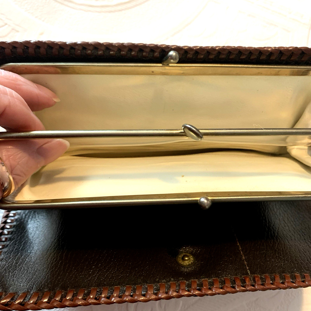 Vintage Hand-tooled Leather Women’s Wallet Clutch Dbl Kiss-lock Closure “MOM” - Picture 5 of 10